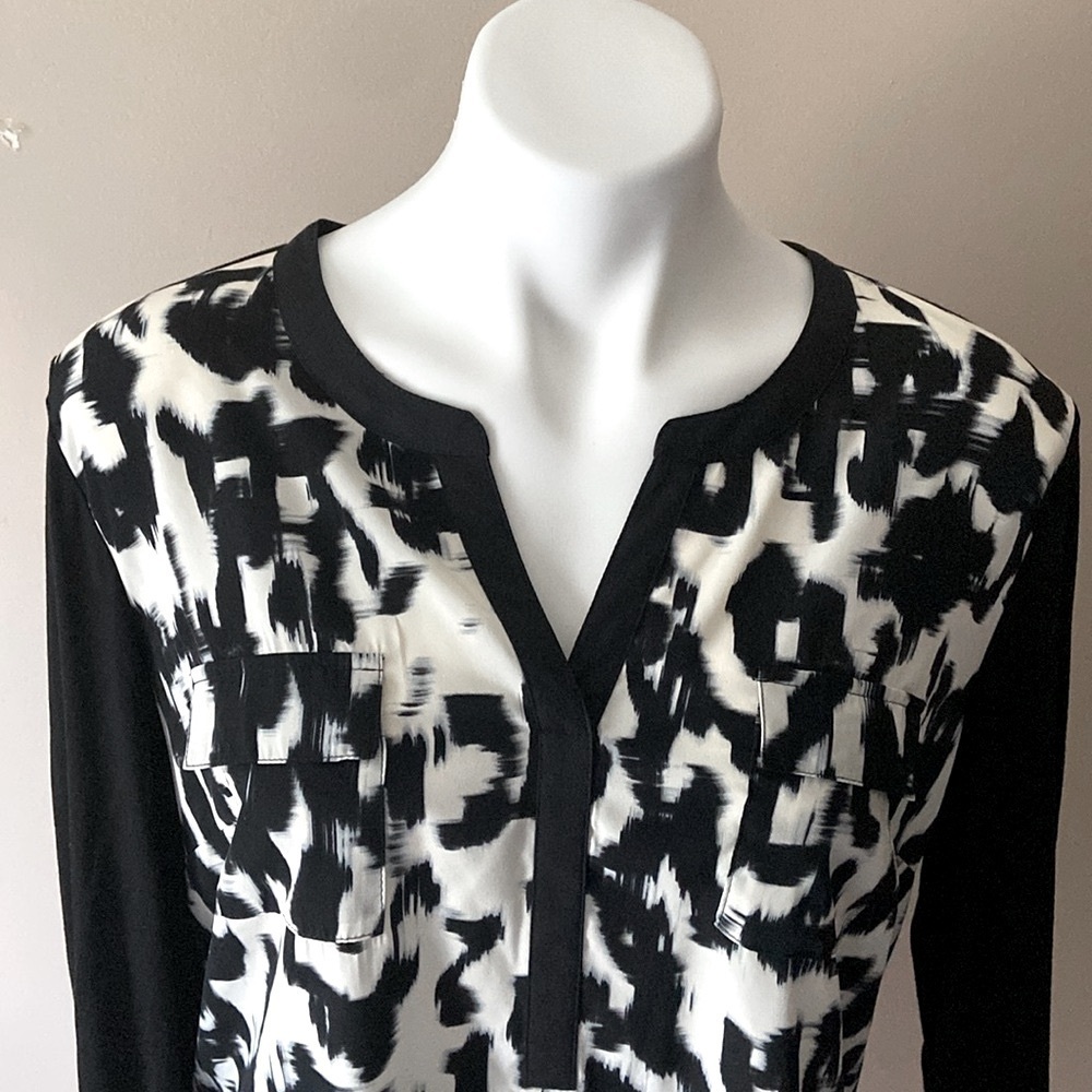 NWOT Daniel Rainn Elegant Black & White Abstract Long Sleeve Blouse Size Large - Picture 4 of 8
